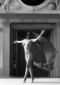 nude at aynhoe park no1 2011